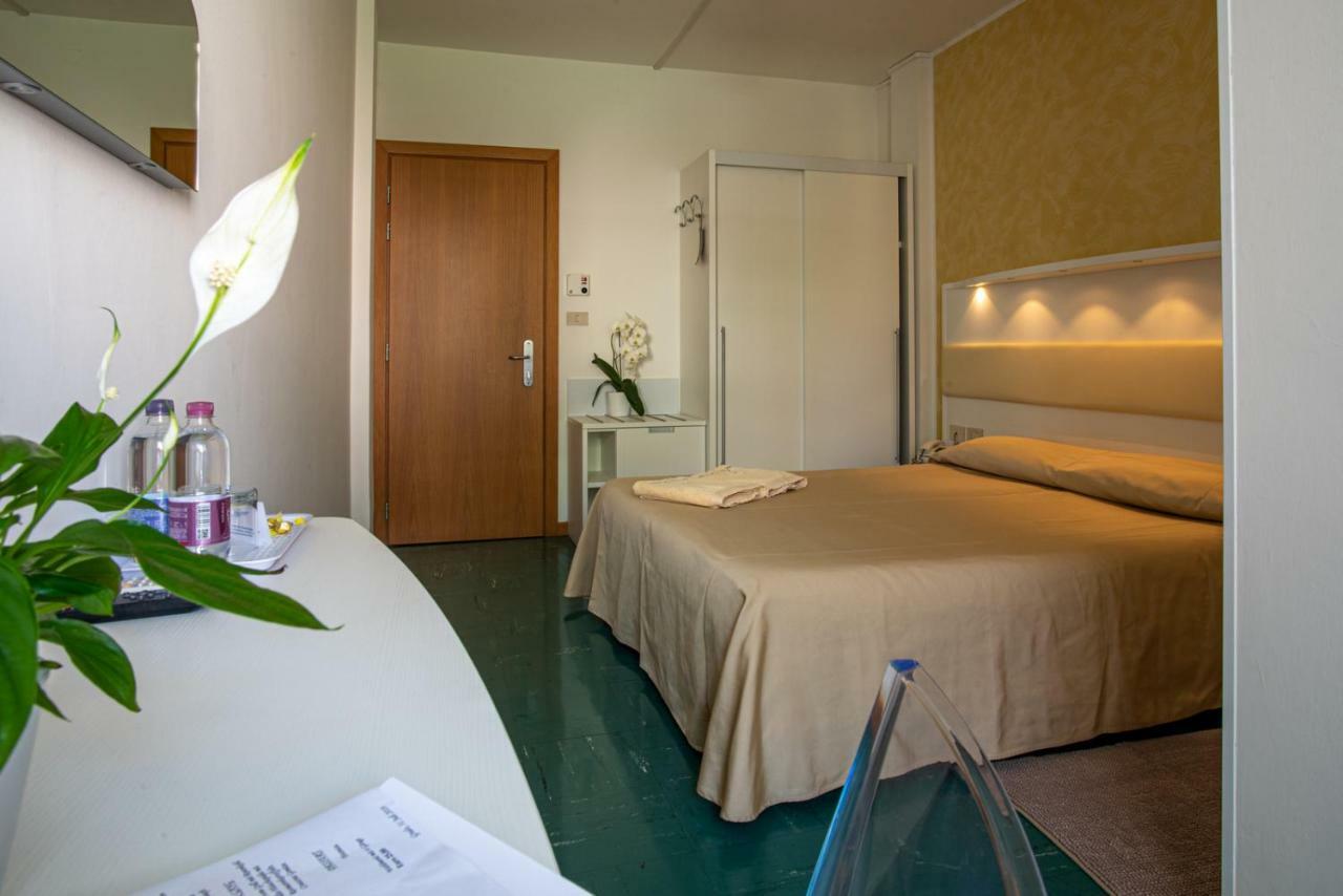 Hotel Mar Del Plata 4*